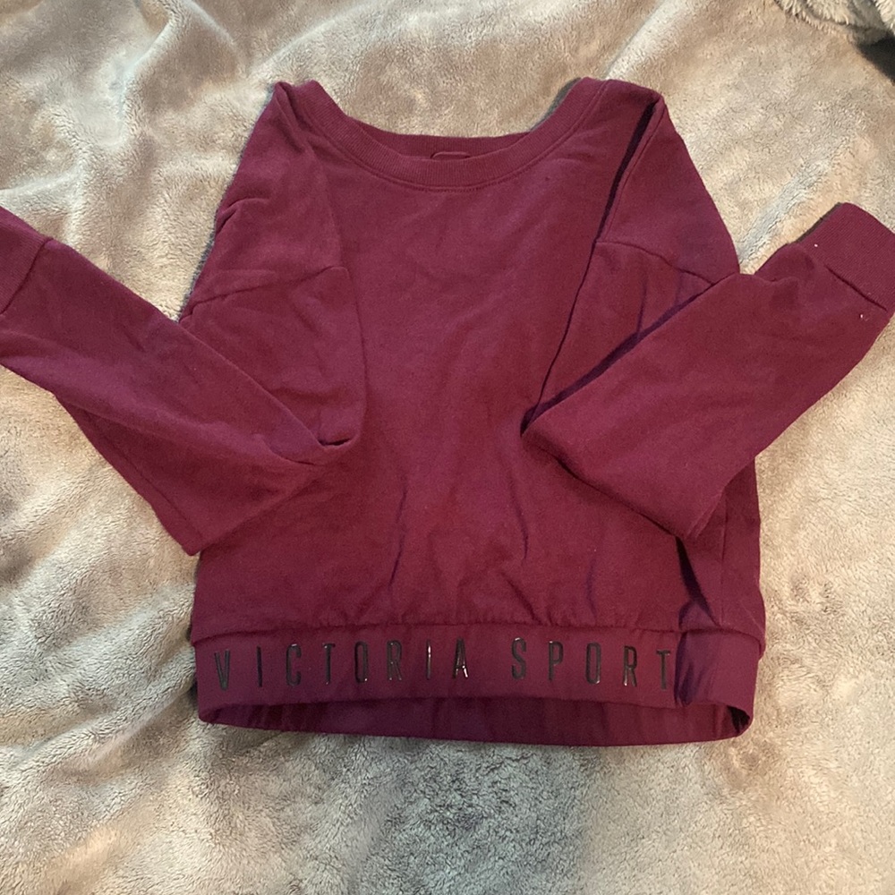 Victoria Sport Crew Neck Cropped Sweatshirt
